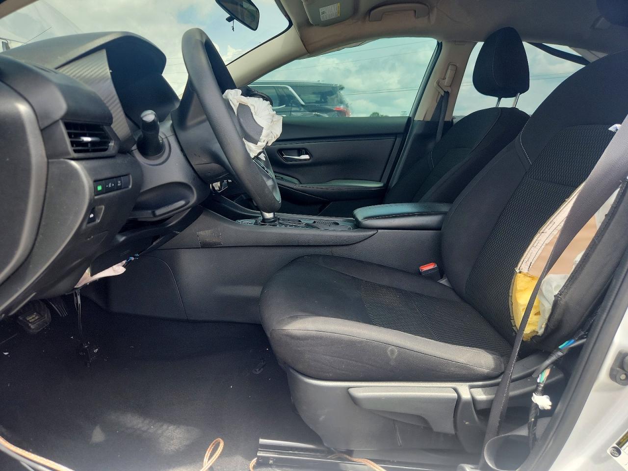 2022 Nissan Sentra S - Image 7