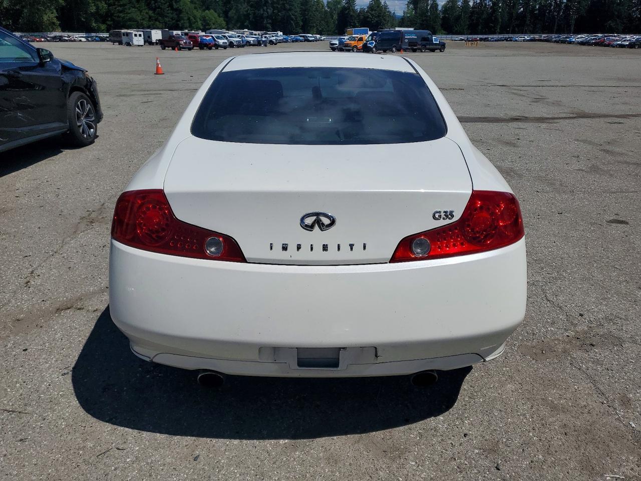2005 Infiniti G35 Base - Image 6