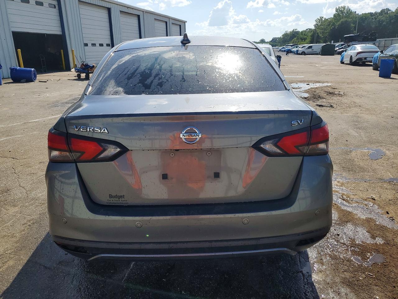 2021 Nissan Versa Sv - Image 6