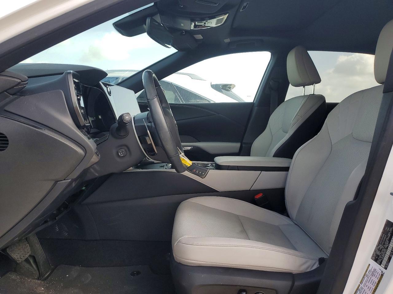 2023 Lexus Rx 350 Premium - Image 7