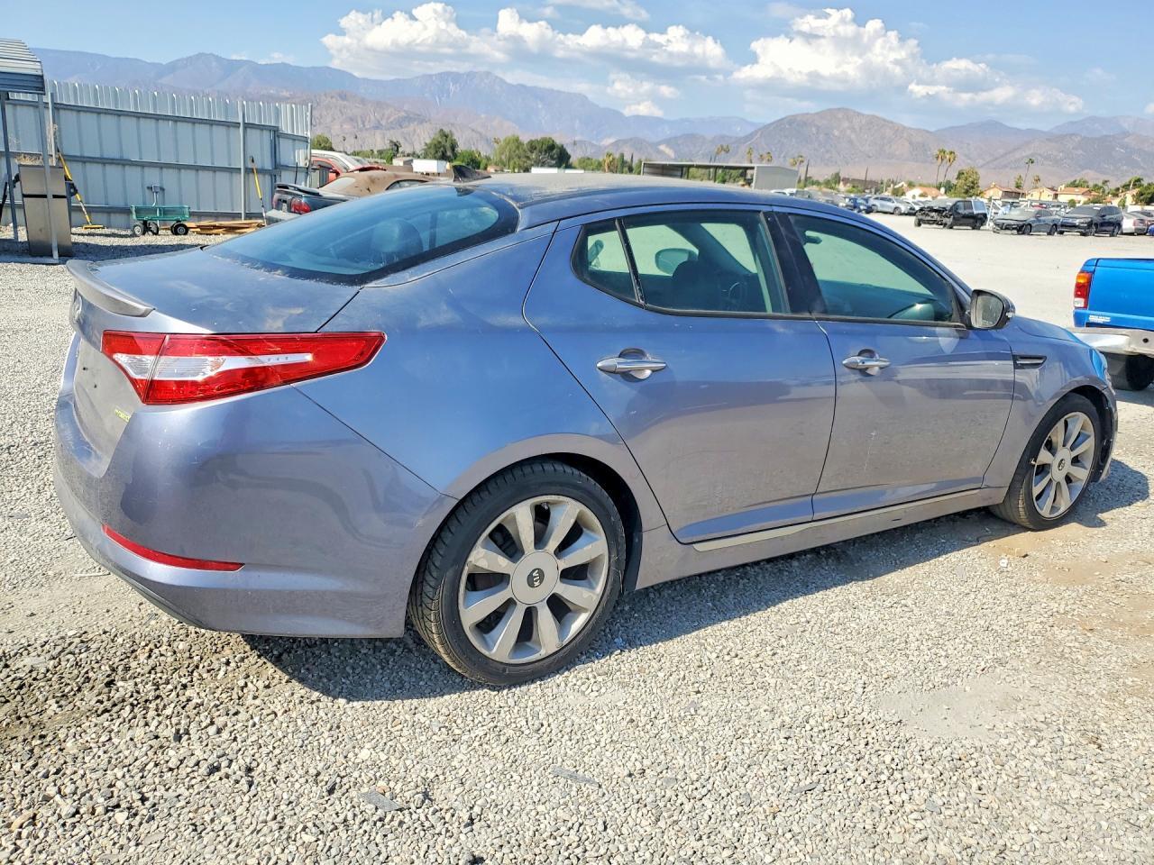 2012 Kia Optima Hybrid Lx - Image 3