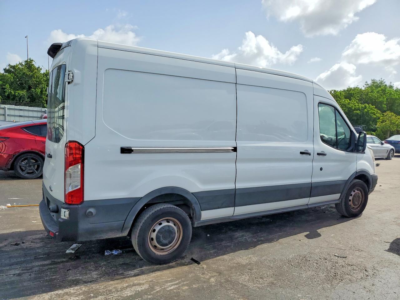 2019 Ford Transit 250 Delivery Van - Image 3