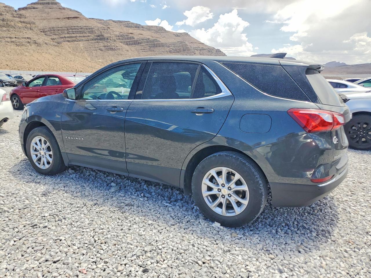 2020 Chevrolet Equinox Lt - Image 2