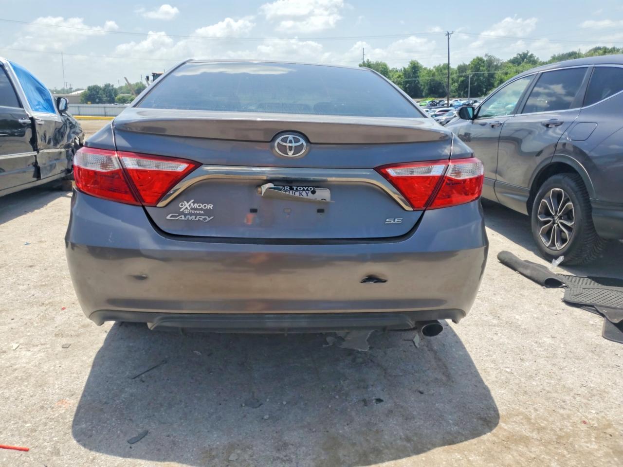 2016 Toyota Camry Se - Image 6