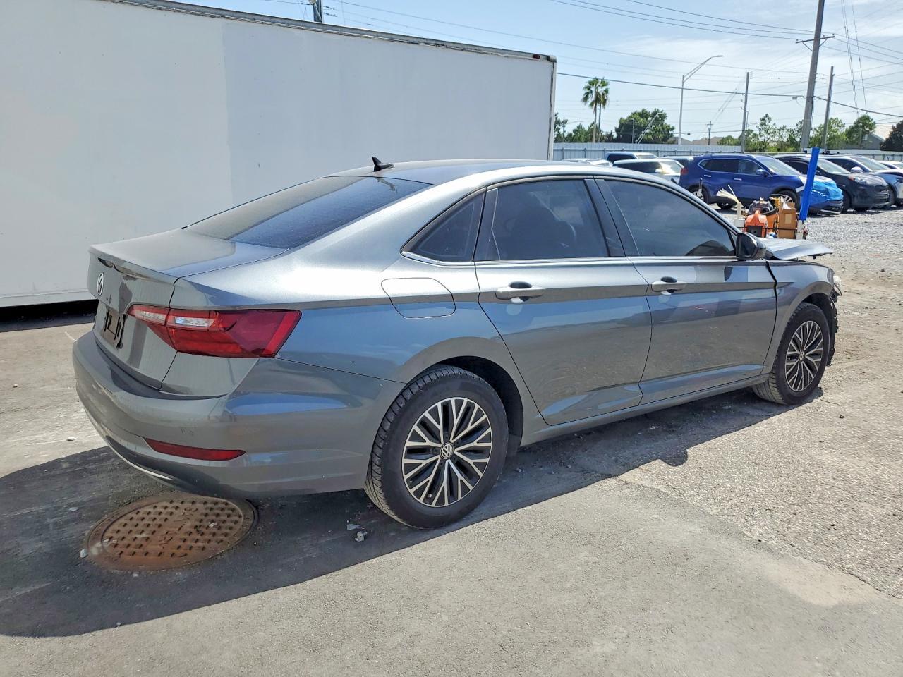 2021 Volkswagen Jetta S - Фото 3