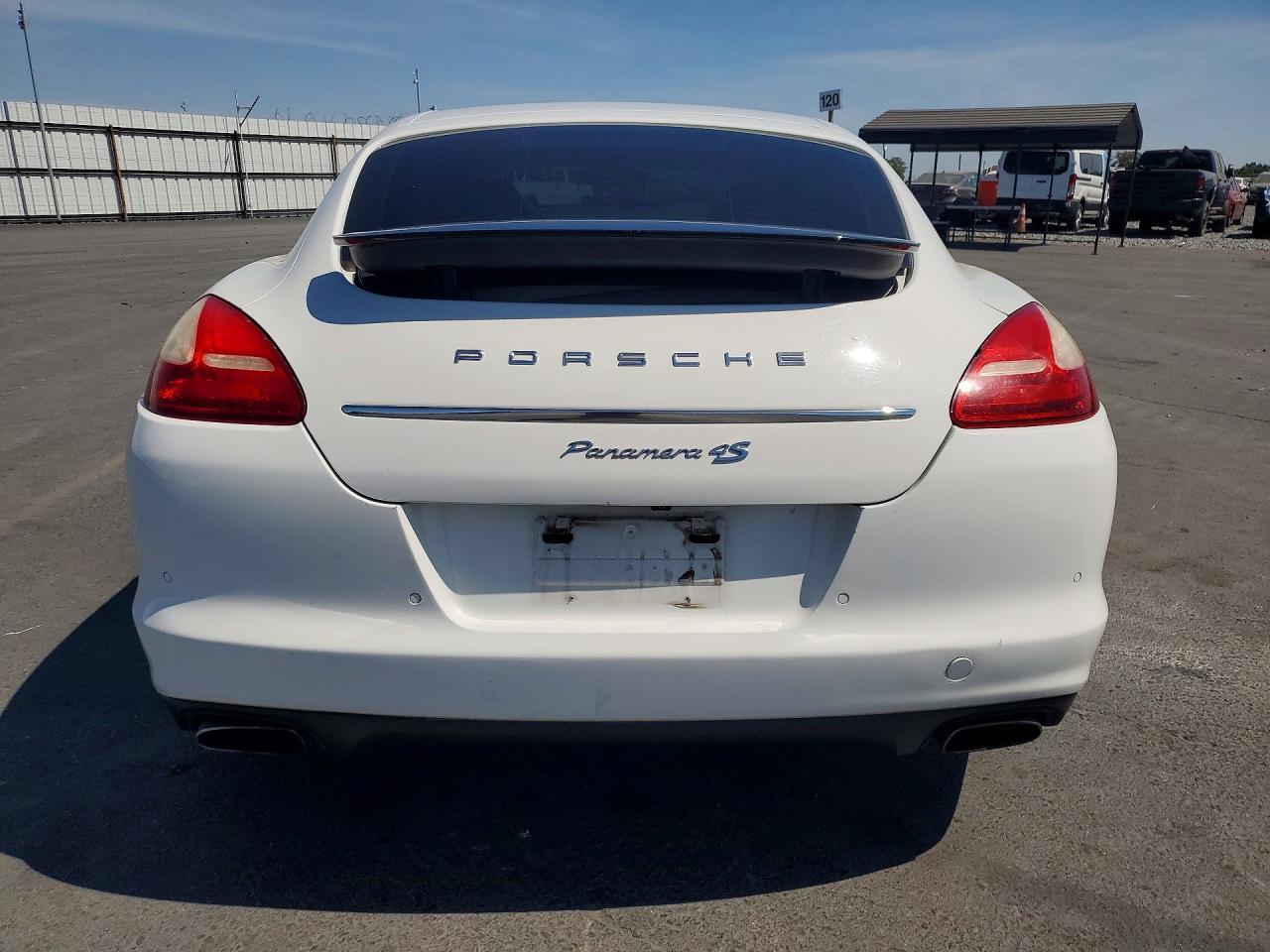 2012 Porsche Panamera 2 - Фото 6