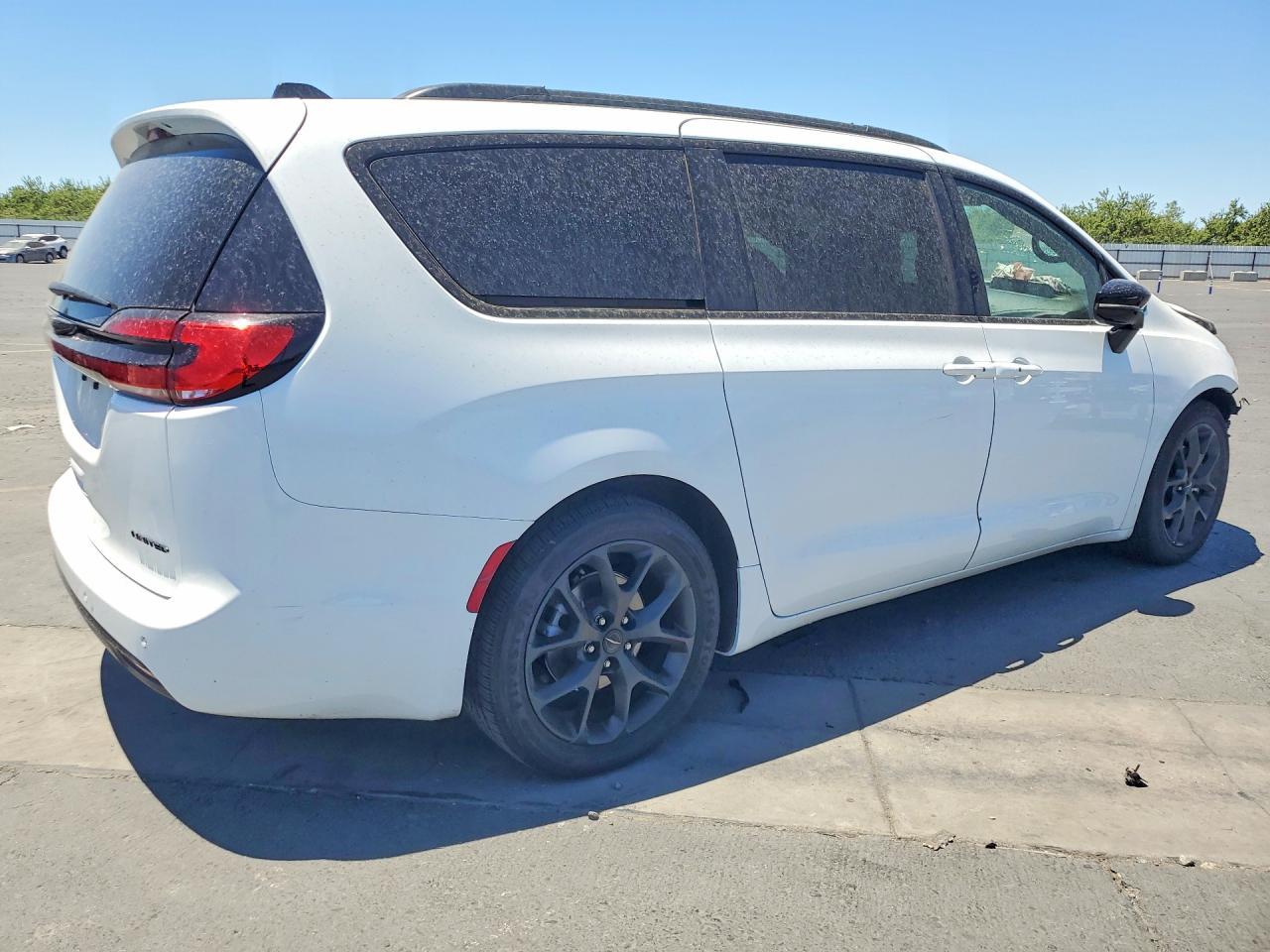 2025 Chrysler Pacifica Limited - Фото 3