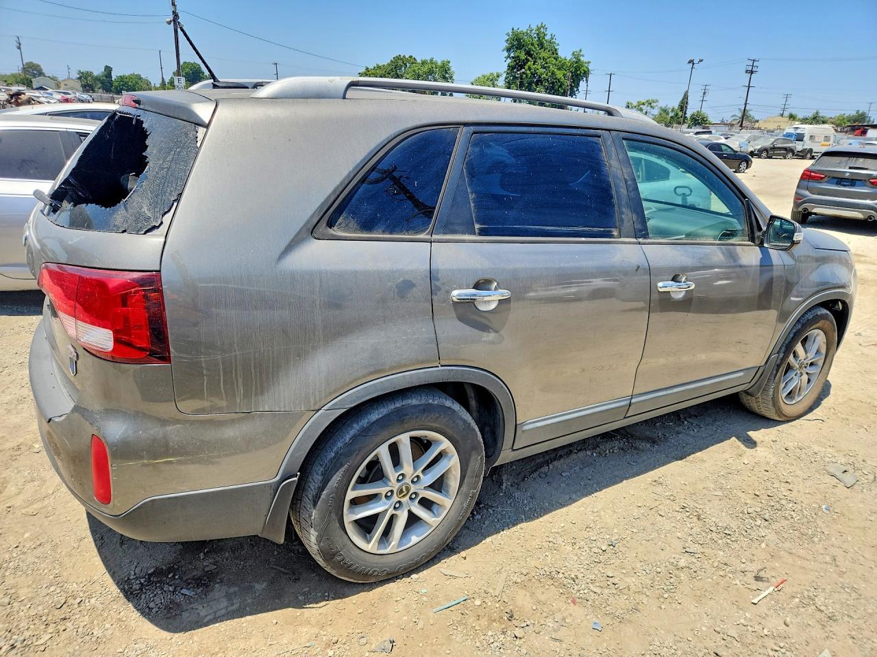 2014 Kia Sorento Lx - Image 3