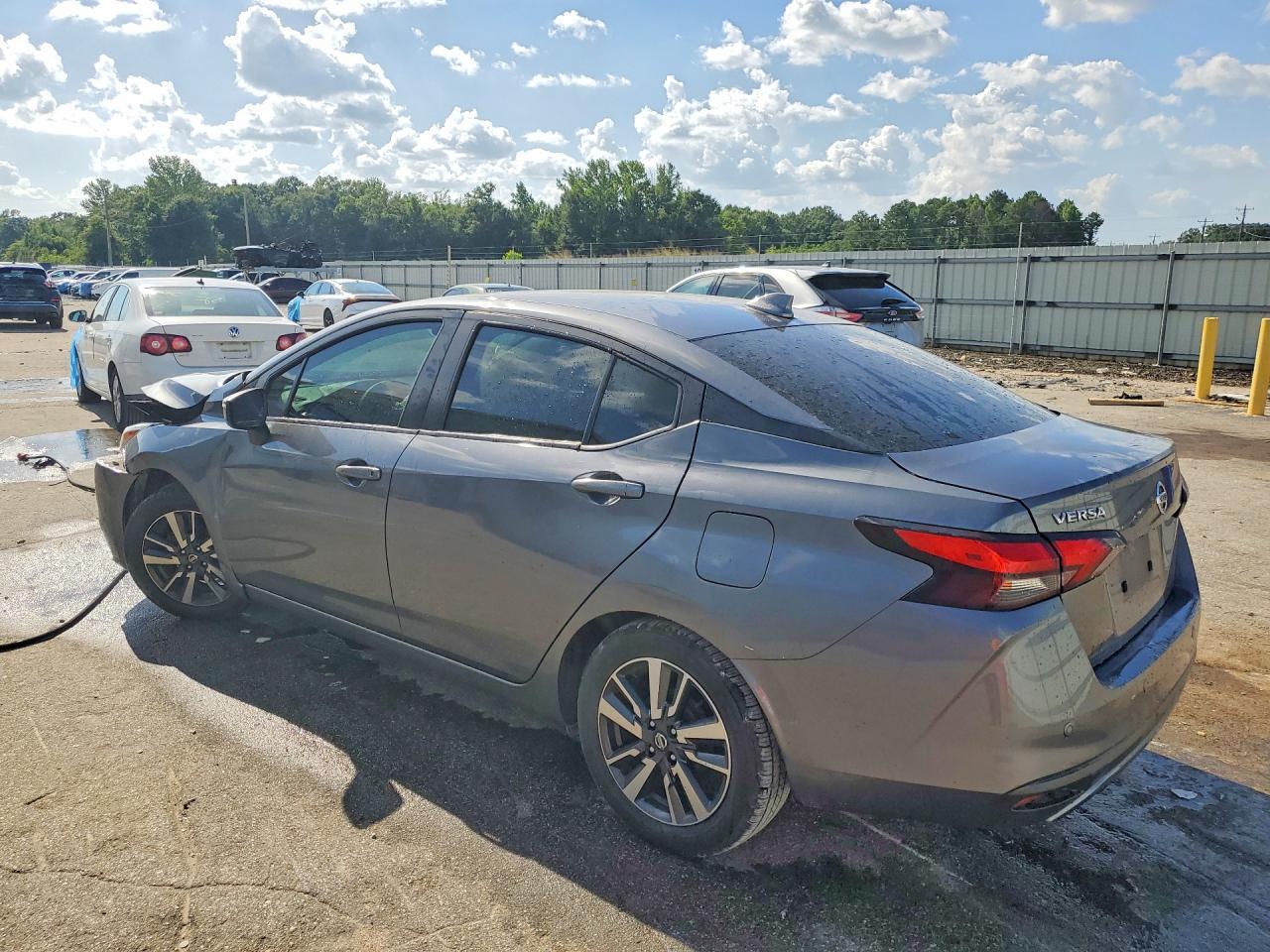2021 Nissan Versa Sv - Image 2