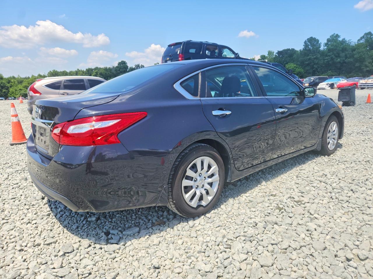 2017 Nissan Altima 2.5 S - Фото 3