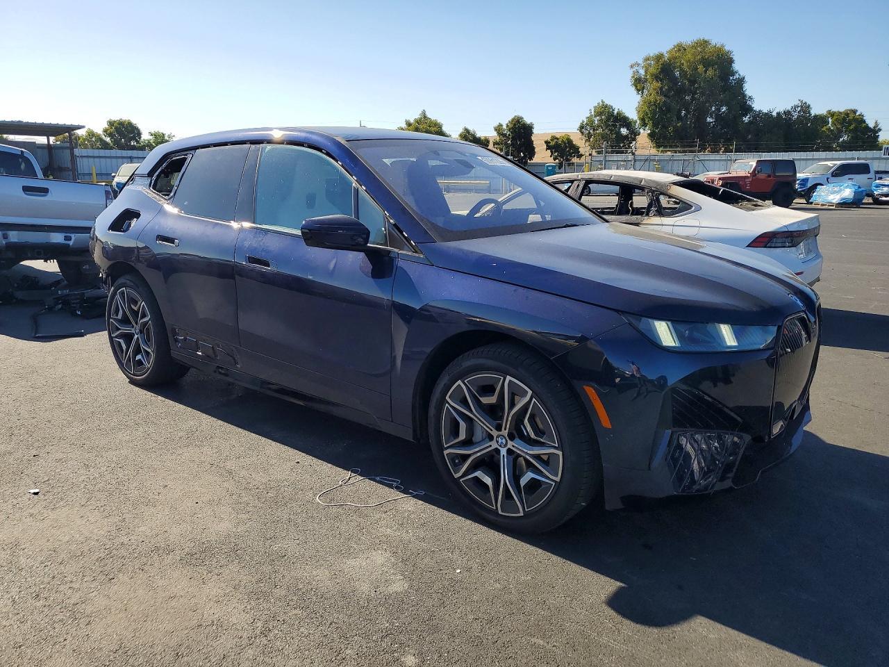 2026 BMW Ix xDrive45 - Image 4