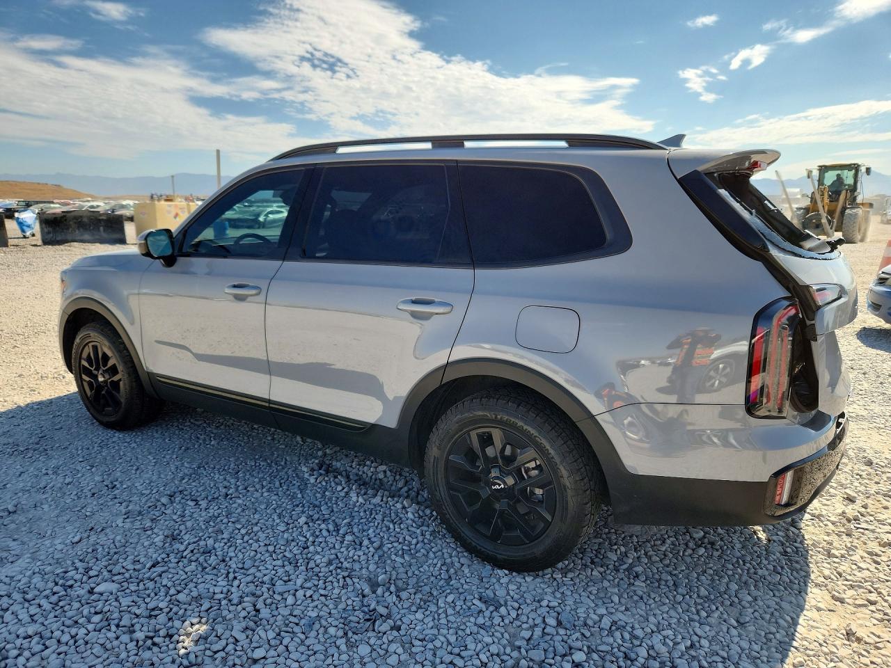 2024 Kia Telluride Sx X-Pro - Image 2