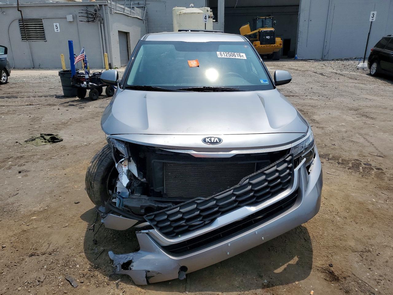 2021 Kia Seltos Lx - Фото 5