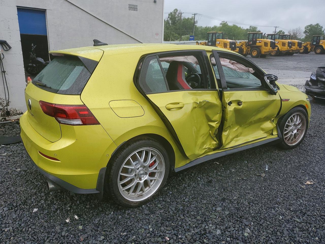 2022 Volkswagen Gti Autobahn - Image 3