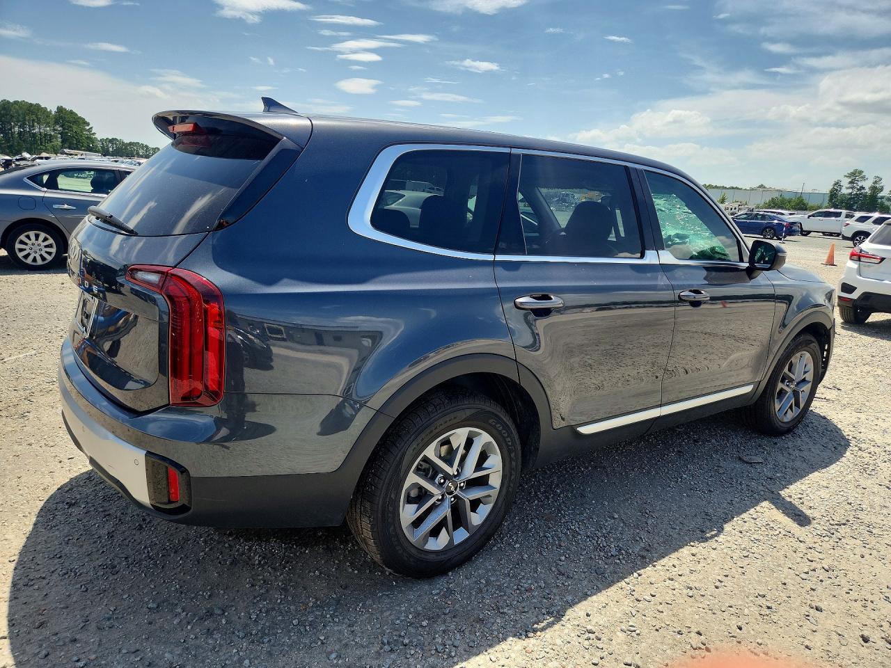 2023 Kia Telluride Lx - Фото 3