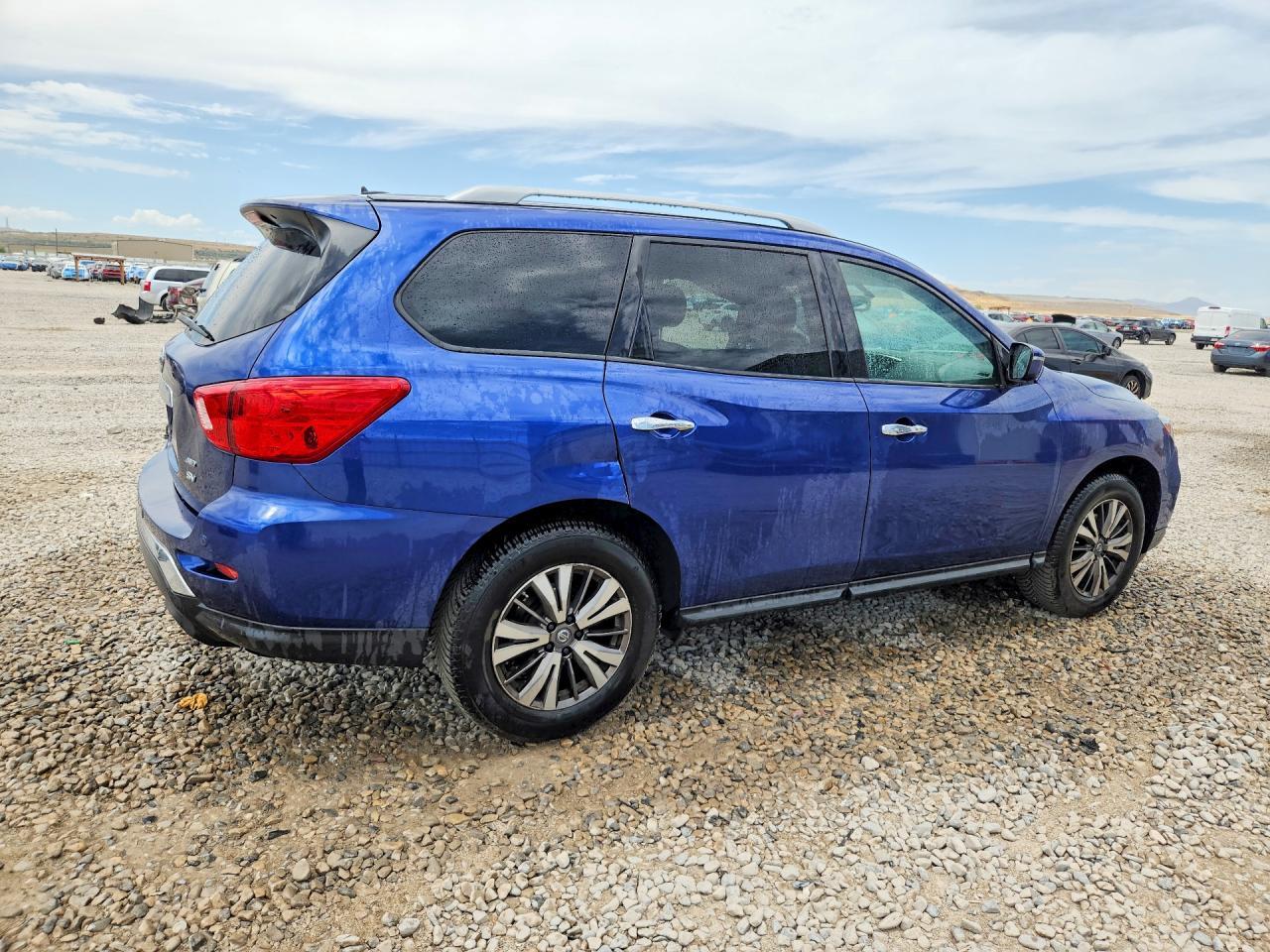2018 Nissan Pathfinder Sv - Фото 3