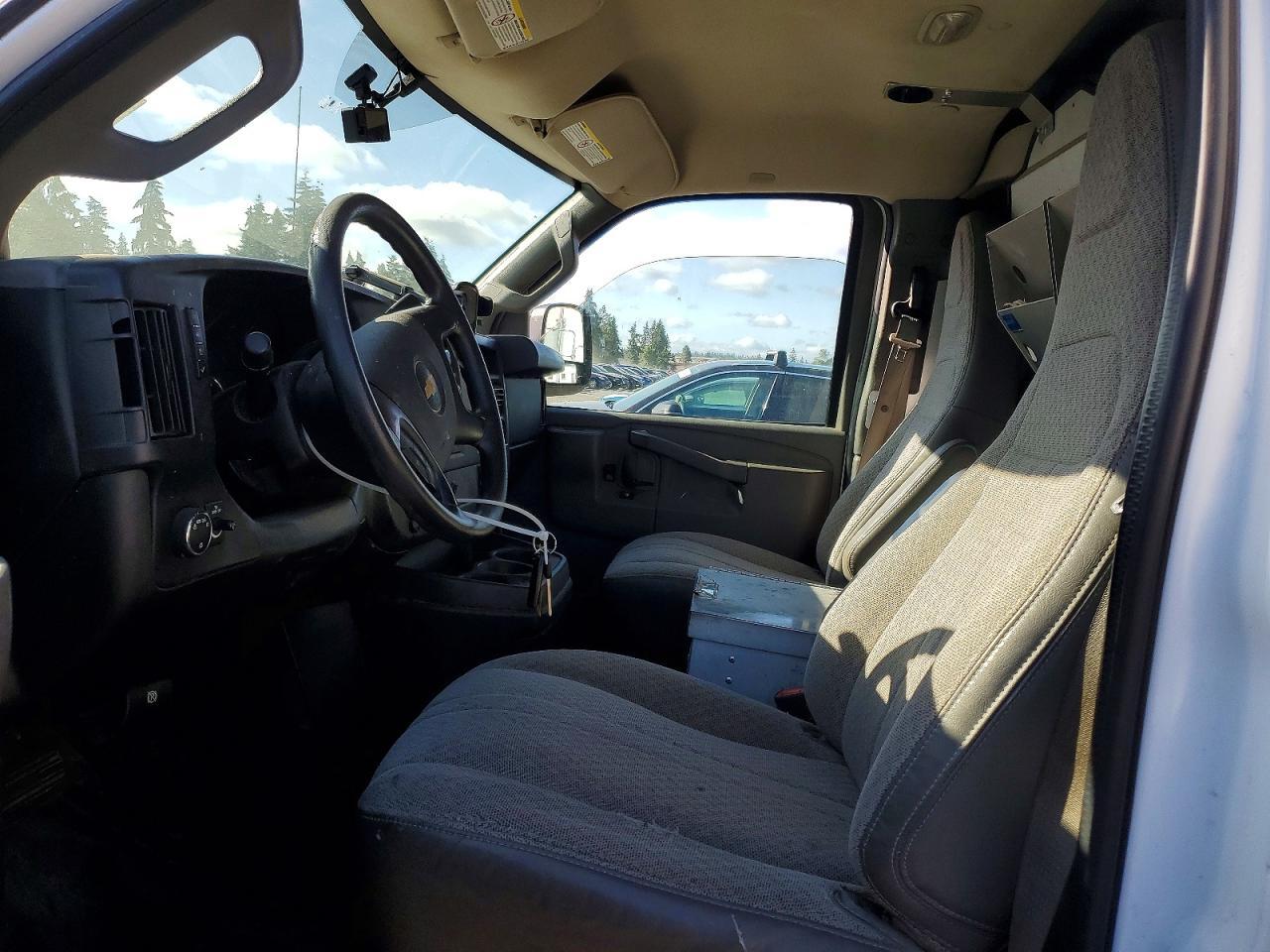 2016 Chevrolet Express G3500 - Фото 7
