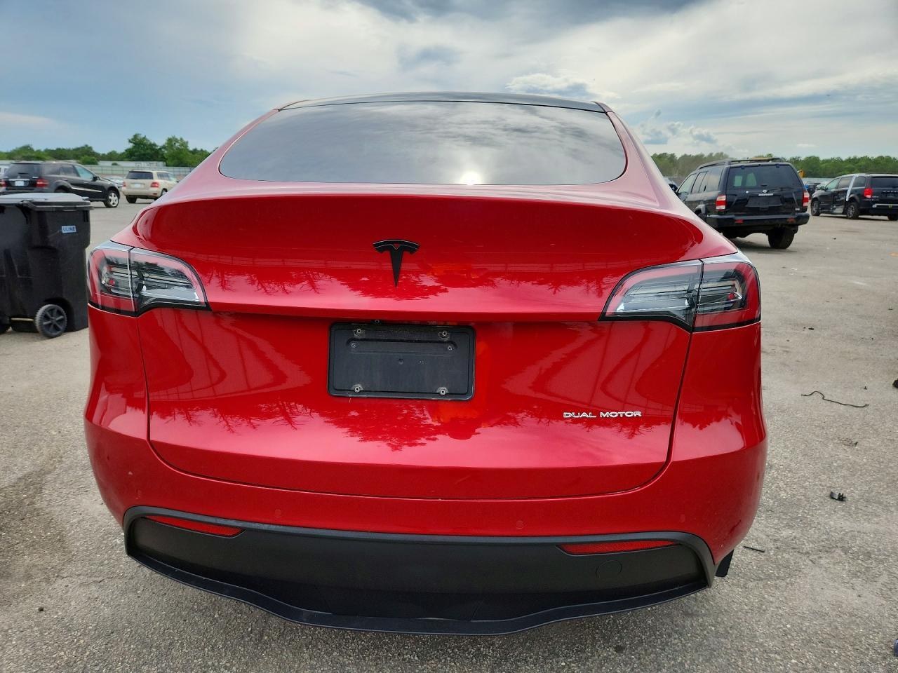 2022 Tesla Model Y - Фото 6