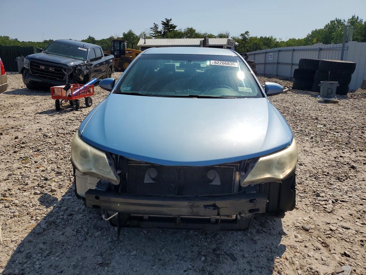 2013 Toyota Camry Le - Фото 5