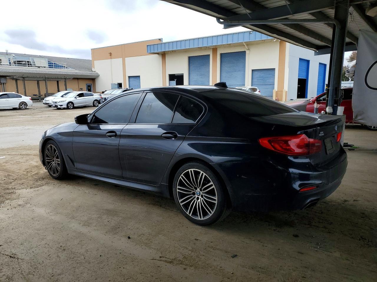 2019 BMW 540 I - Image 2