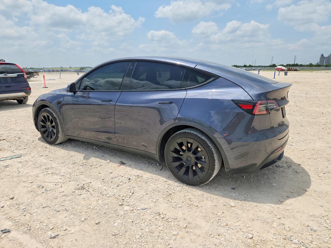 2021 Tesla Model Y - Фото 2