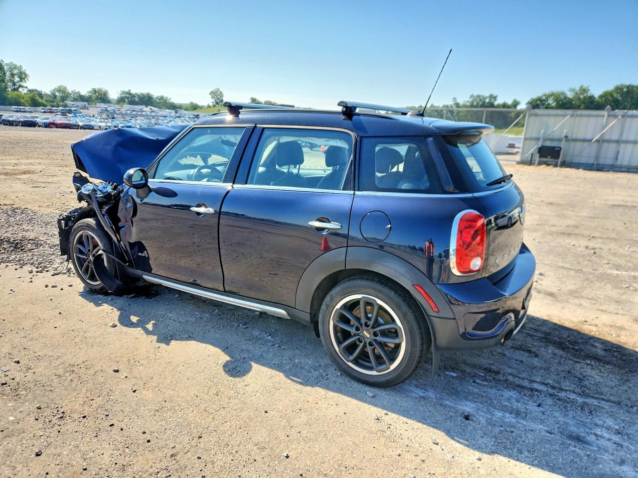 2016 Mini Cooper S Countryman - Image 2
