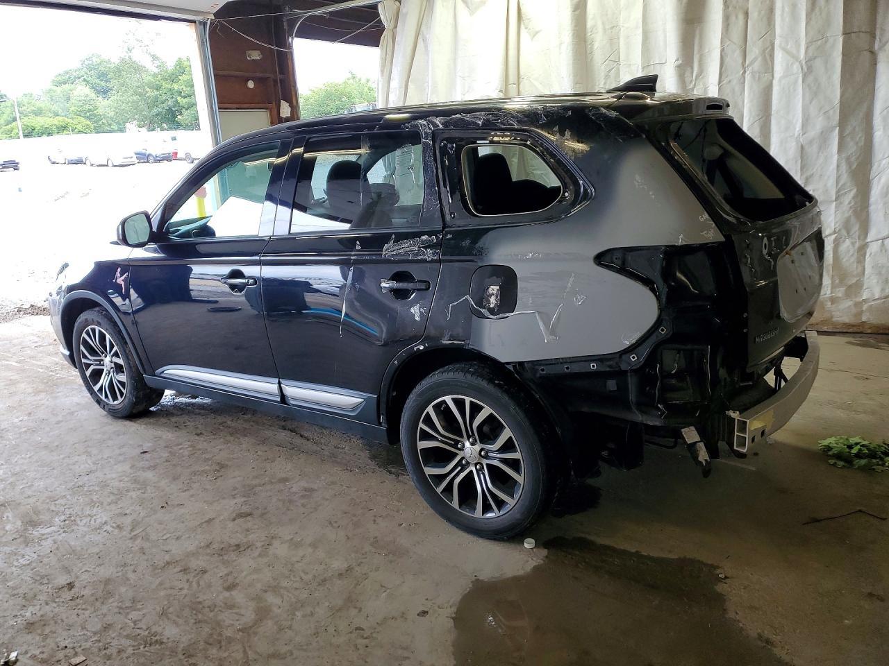 2017 Mitsubishi Outlander Es - Image 2