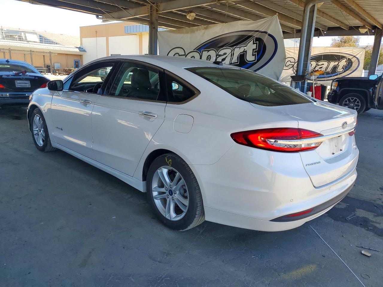 2018 Ford Fusion Se Hybrid - Фото 2