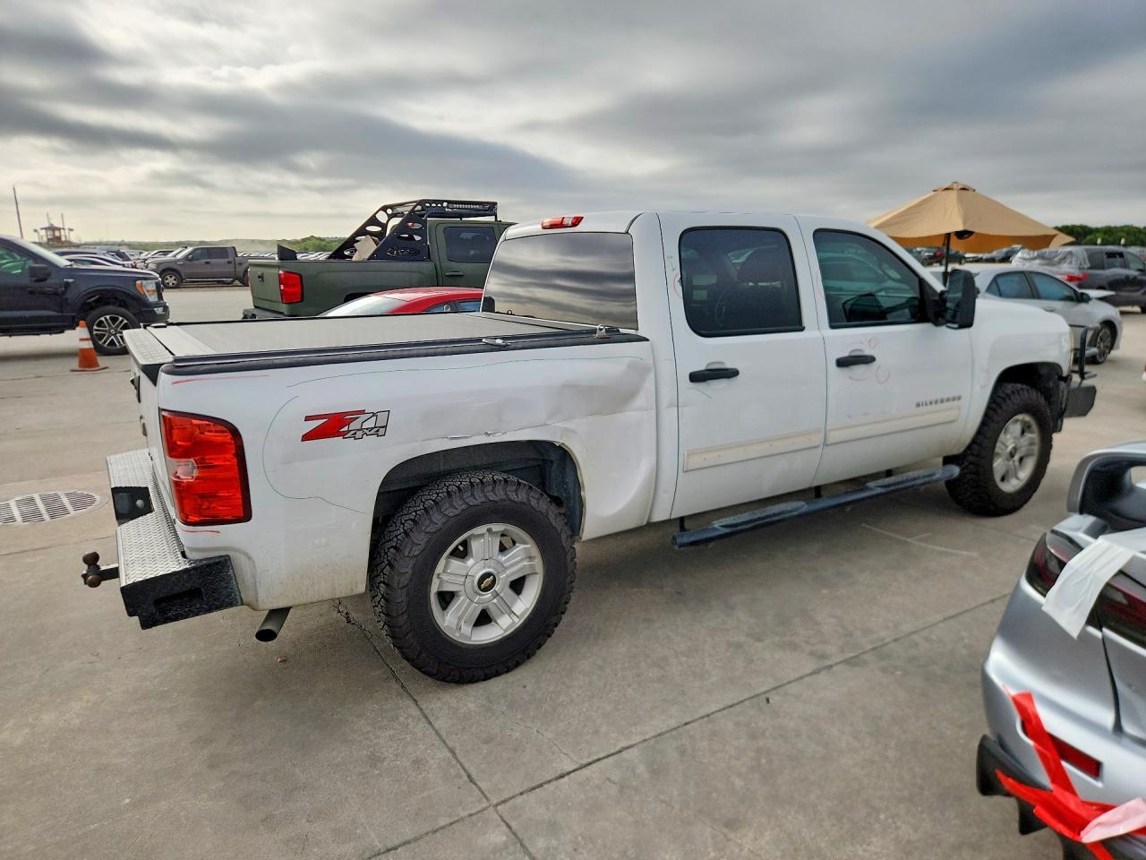 2011 Chevrolet Silverado K1500 Lt - Фото 3