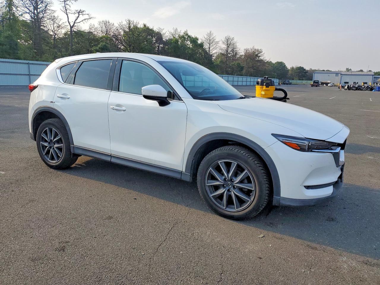 2018 Mazda Cx-5 Grand Touring - Image 4