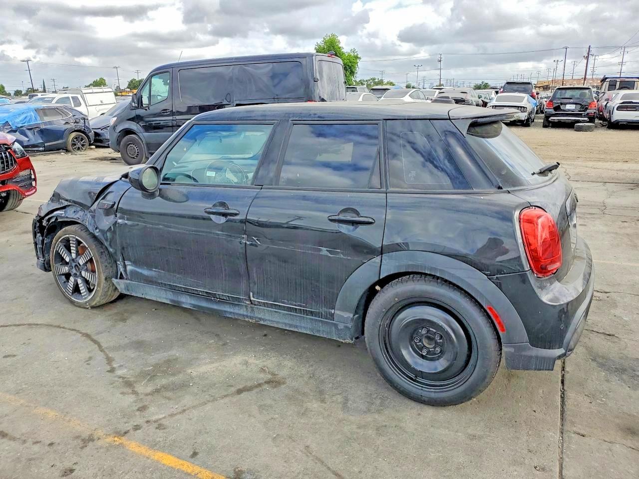 2023 Mini Cooper S - Image 2
