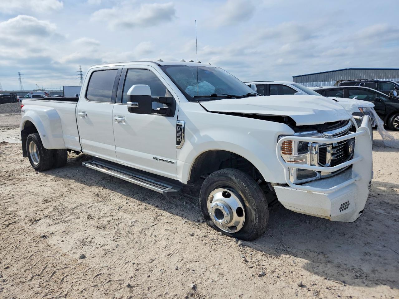 2021 Ford F350 Super Duty - Image 4