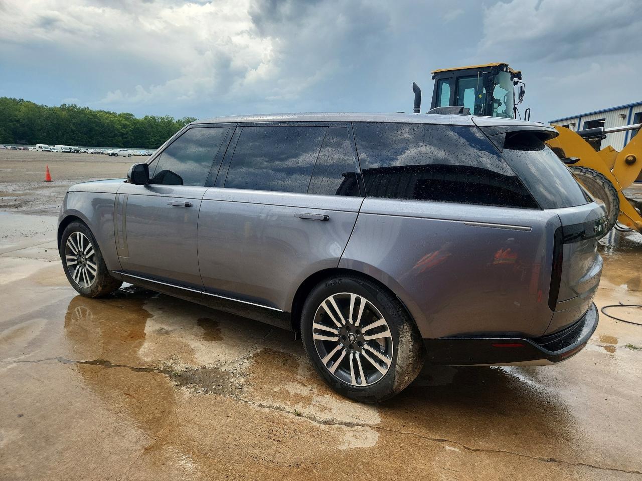2025 Land Rover Rangerover - Фото 2