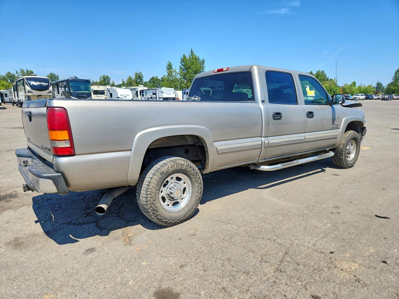 2002 Chevrolet Silverado C2500 Heavy Duty - Фото 3