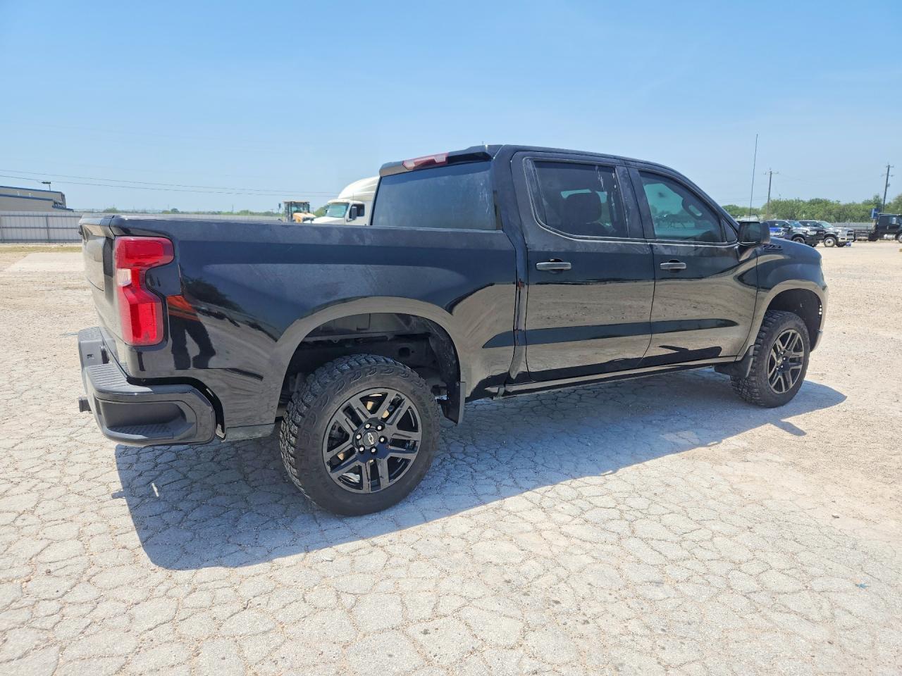 2024 Chevrolet Silverado K1500 Trail Boss Custom - Фото 3