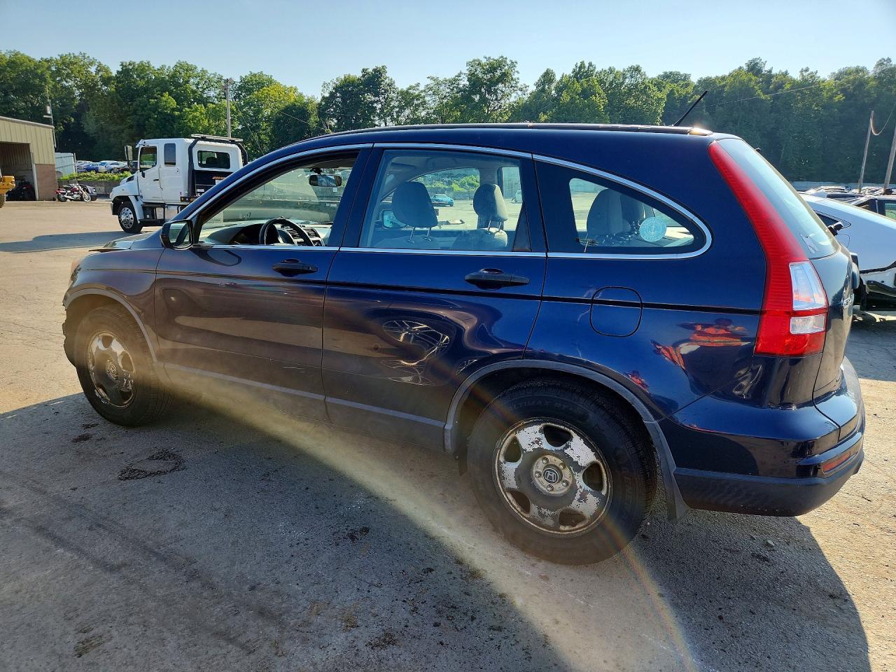 2010 Honda Cr-V Lx - Image 2