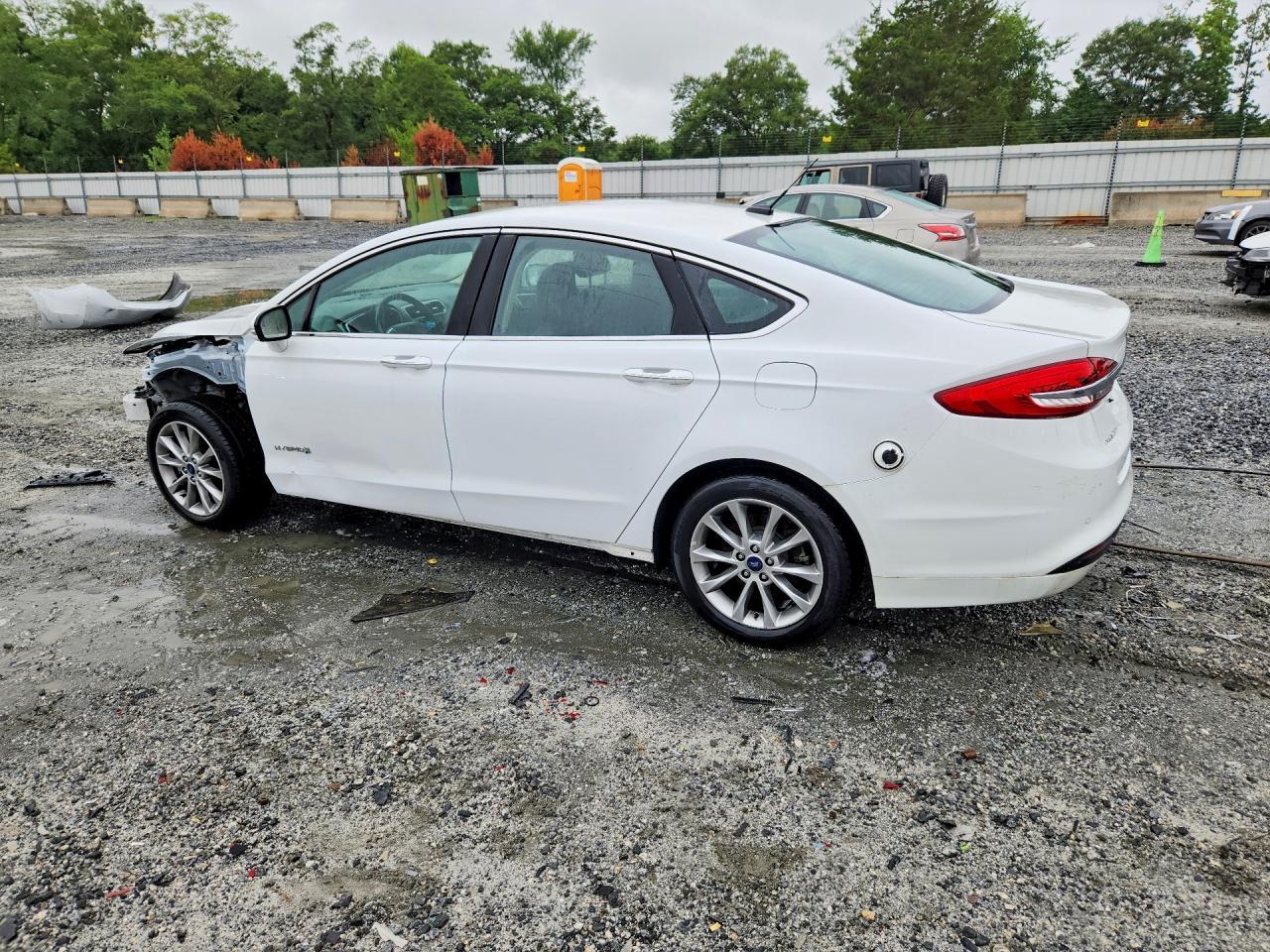 2017 Ford Fusion Se Hybrid - Фото 2