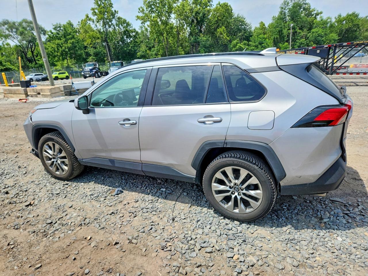 2019 Toyota Rav4 Xle Premium - Фото 2