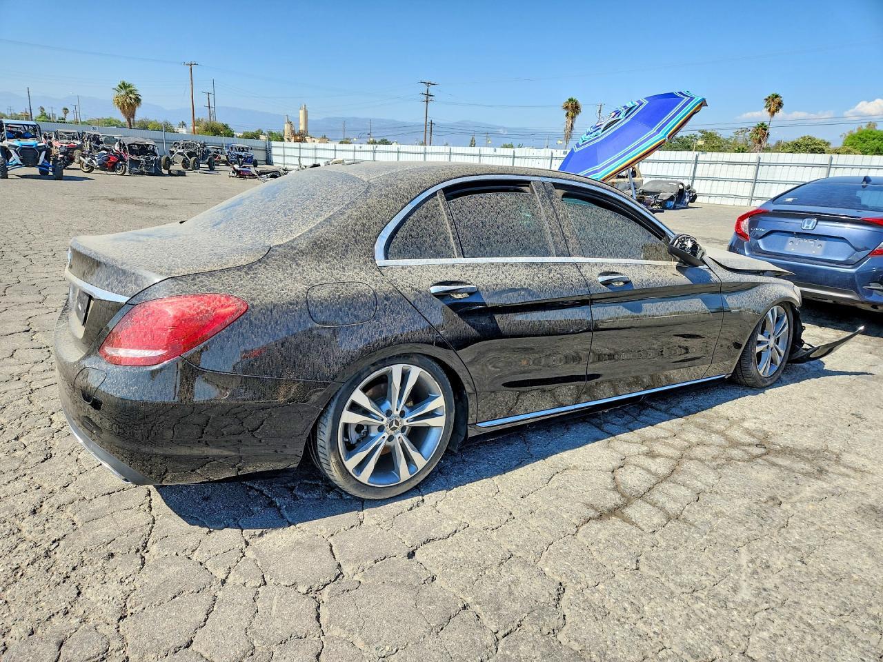 2018 Mercedes-Benz C 350E - Фото 3
