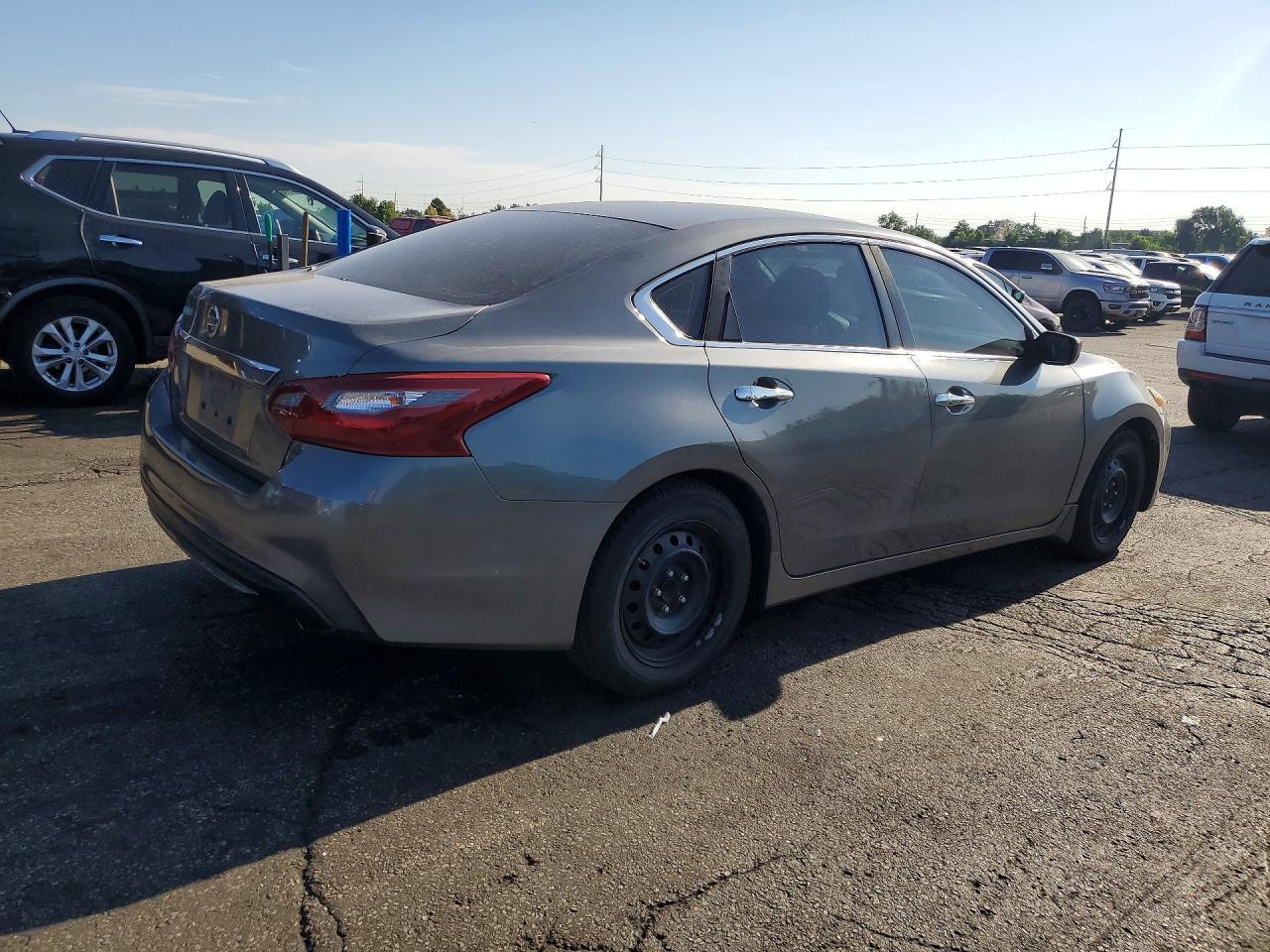 2018 Nissan Altima 2.5 S - Фото 3