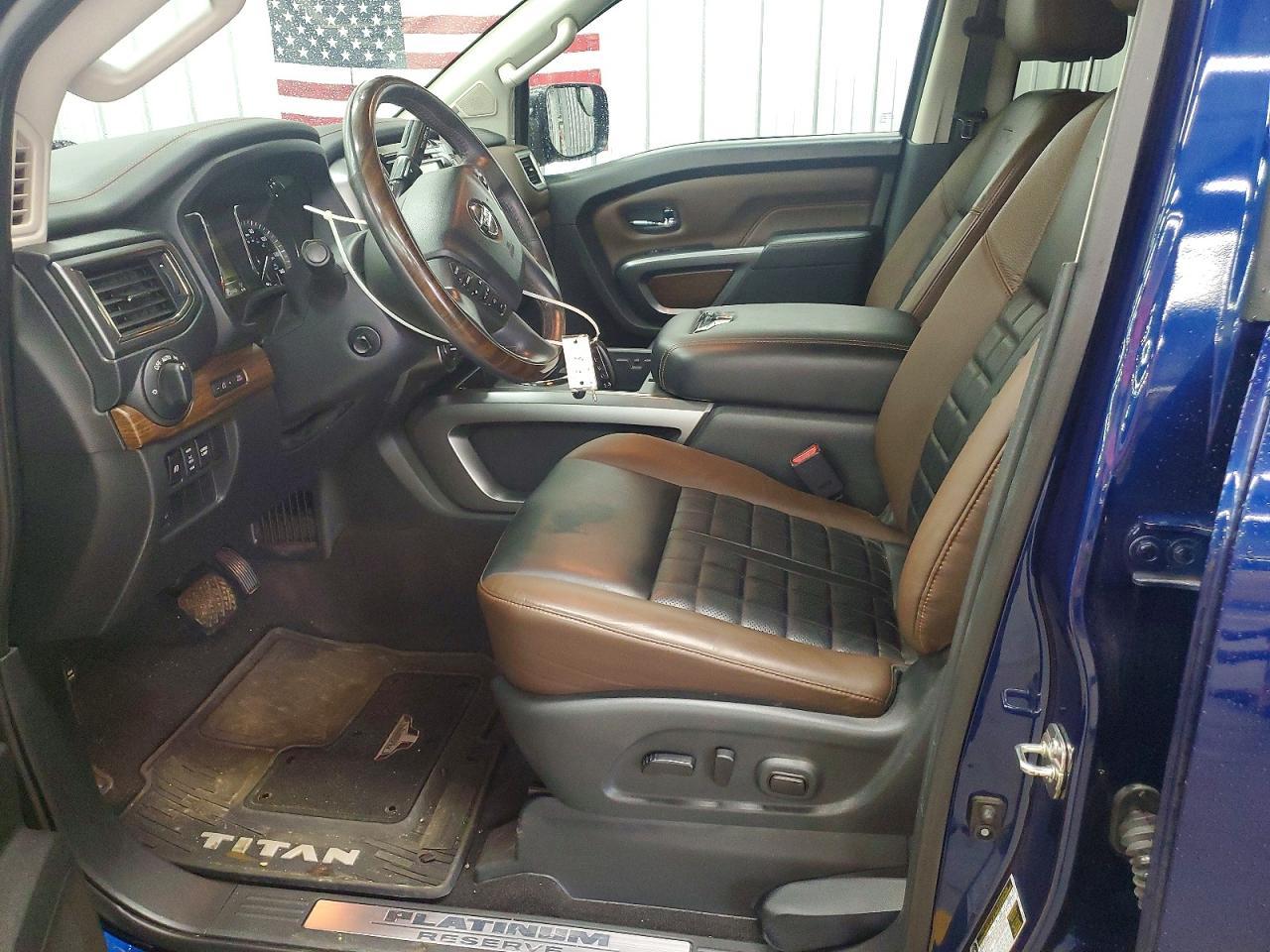 2018 Nissan Titan Platinum Reserve - Фото 7