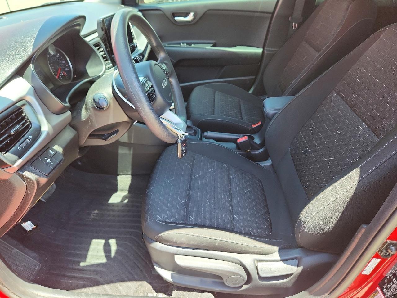 2022 Kia Rio S - Фото 7