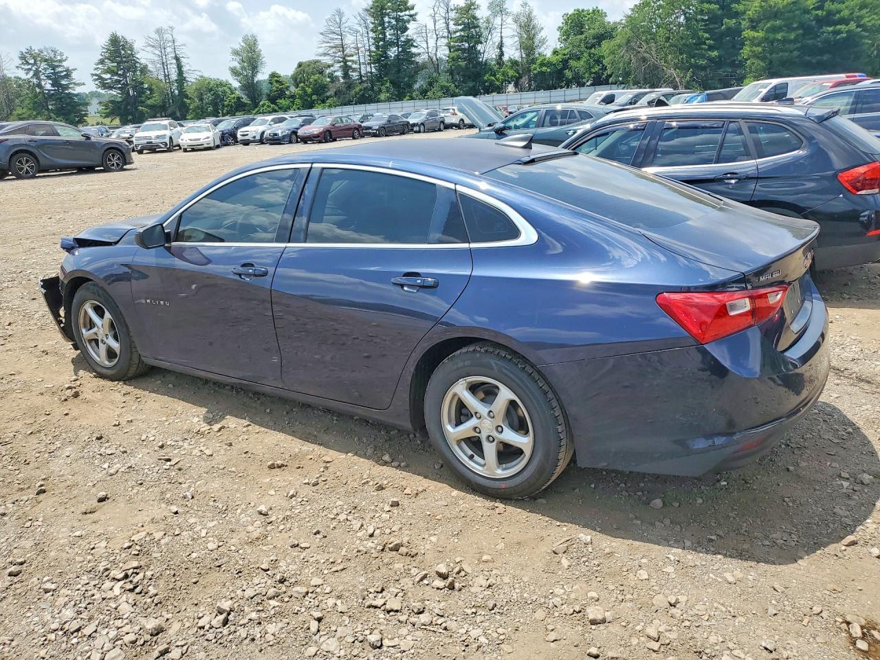 2018 Chevrolet Malibu Ls - Фото 2