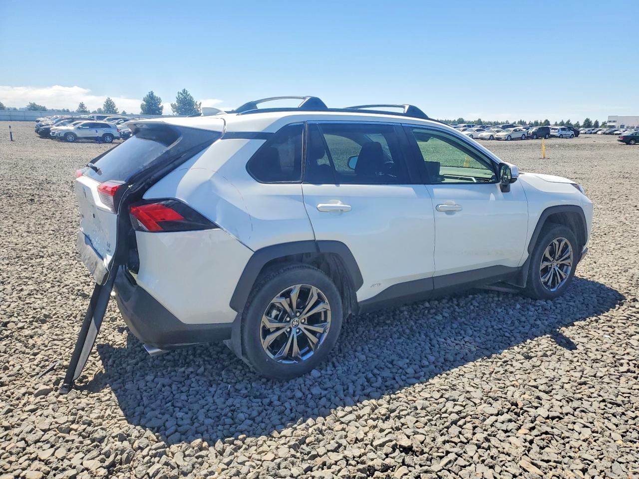 2025 Toyota Rav4 Xle Premium - Image 3