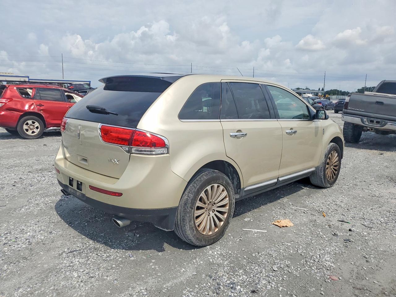 2011 Lincoln Mkx - Image 3