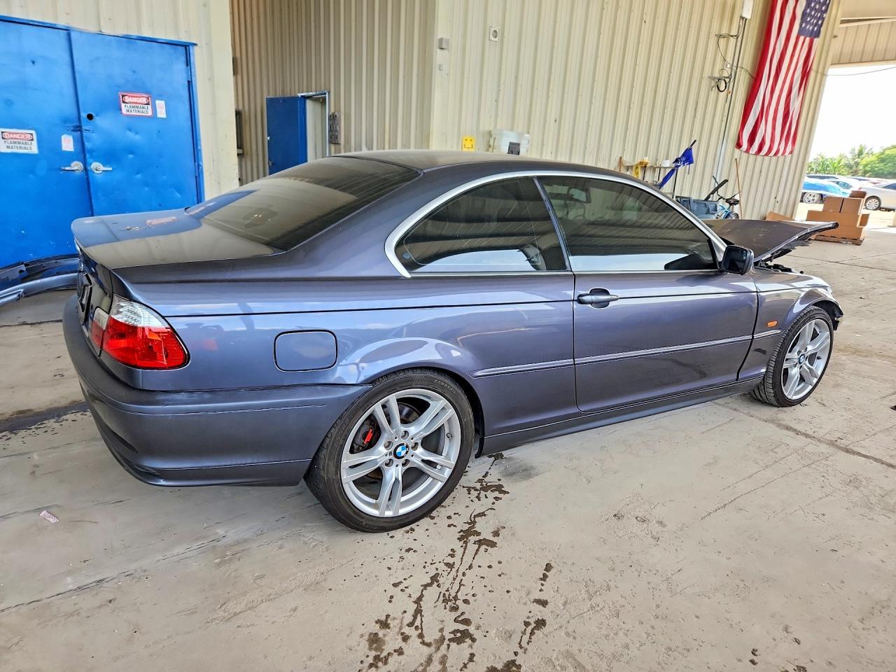 2002 BMW 325 - Image 3