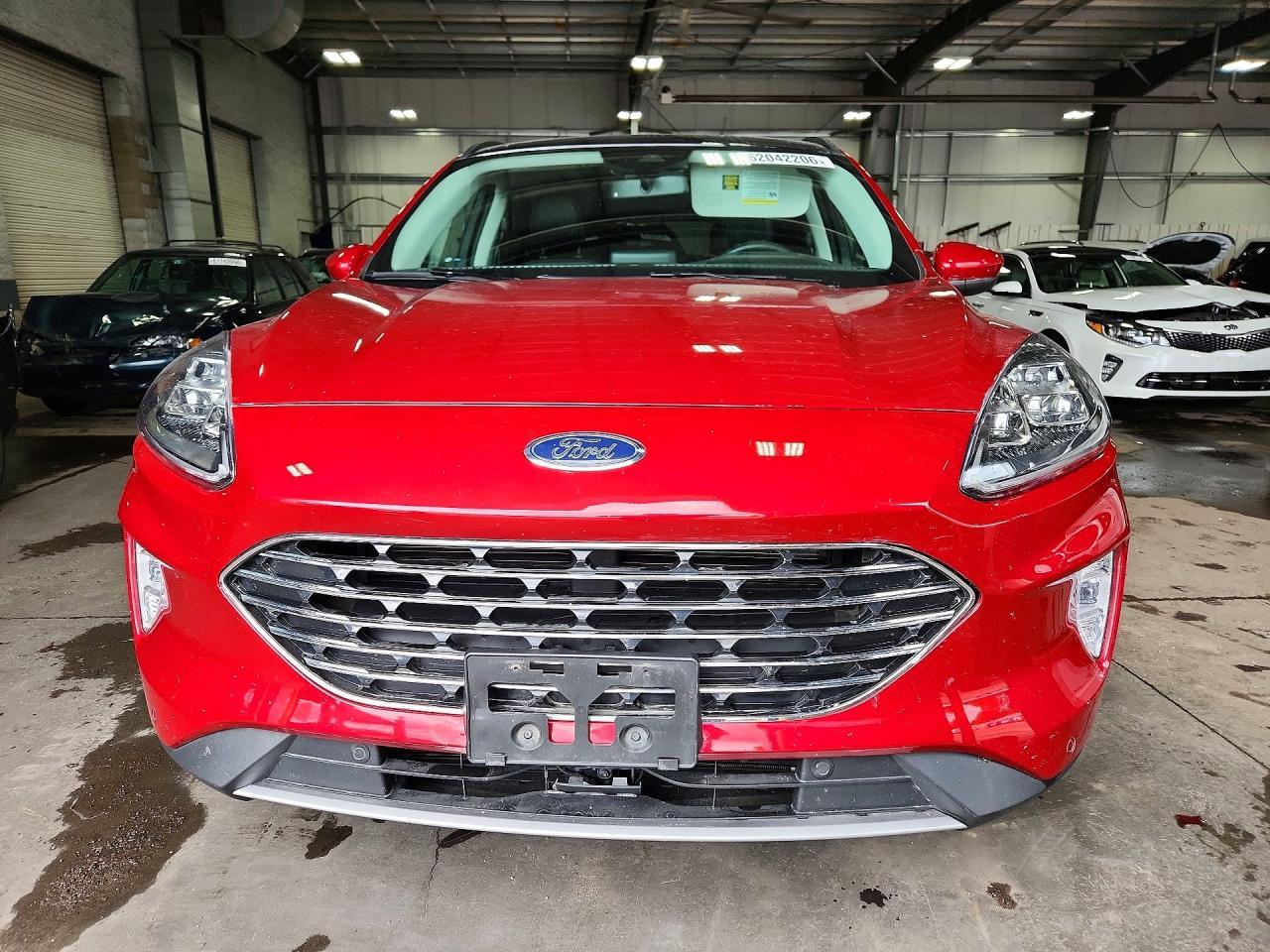 2022 Ford Escape Titanium - Фото 5