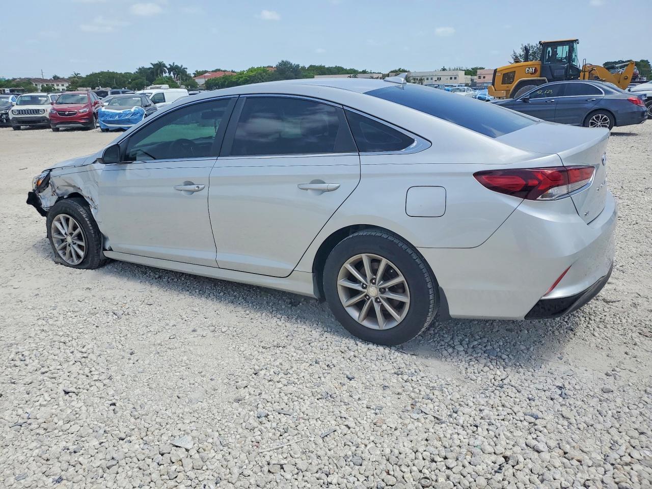 2019 Hyundai Sonata Se - Фото 2