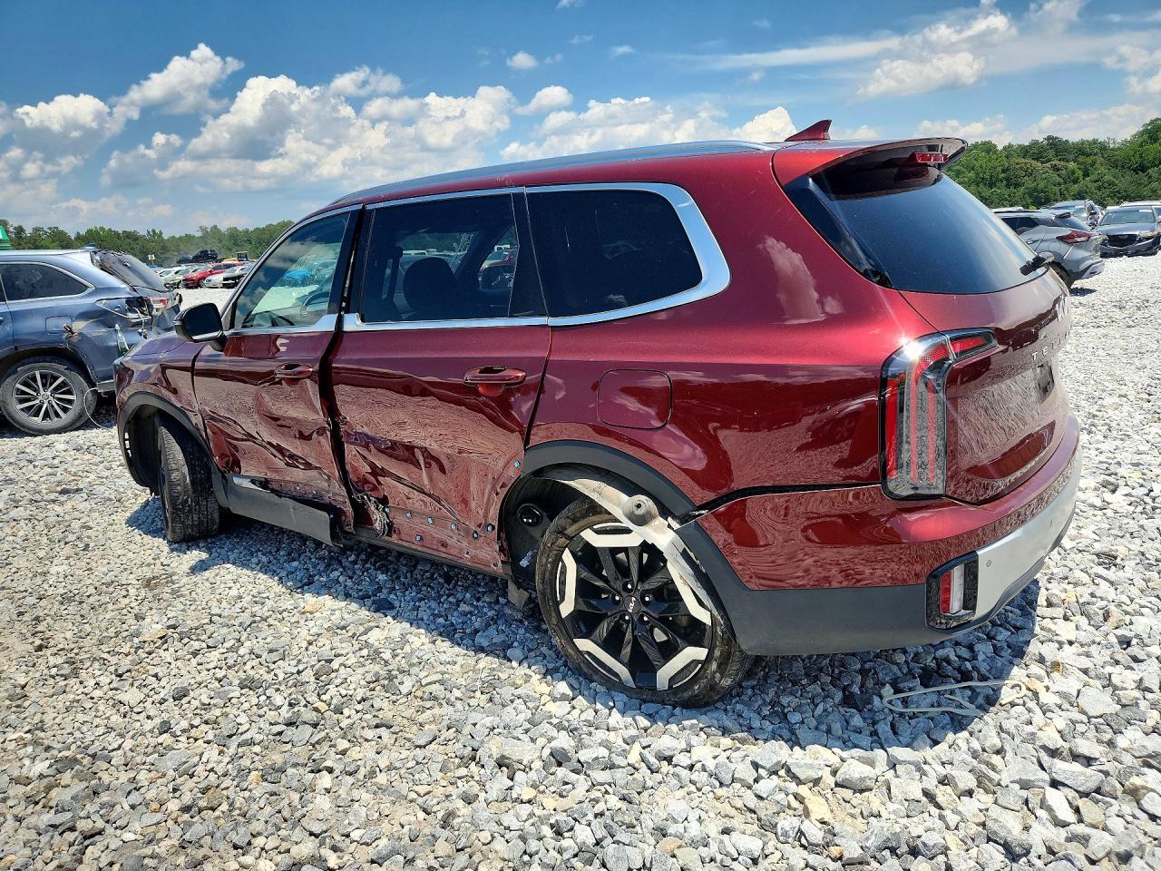 2023 Kia Telluride Ex - Image 2