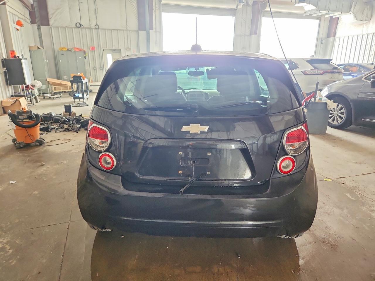 2015 Chevrolet Sonic Lt - Фото 6